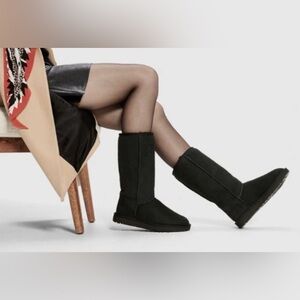 UGG Women's Classic Tall Black Boots Size 8